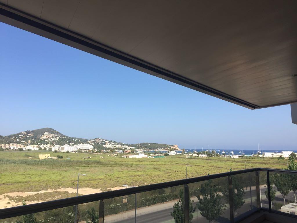Luxuriöse Wohnung zum verkauf in Marina Botafoch (Ibiza), 695.000 € (Ref.: 12)
