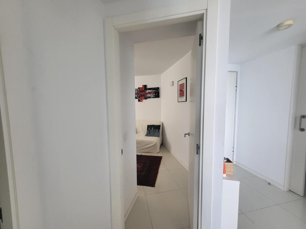 Apartamento de Lujo en venta en Playa d'en Bossa (Ibiza), 840.000 € (Ref.: 24)