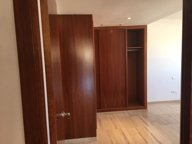 Piso en venta en Marina Botafoch (Ibiza), vistas a la playa de Talamanca