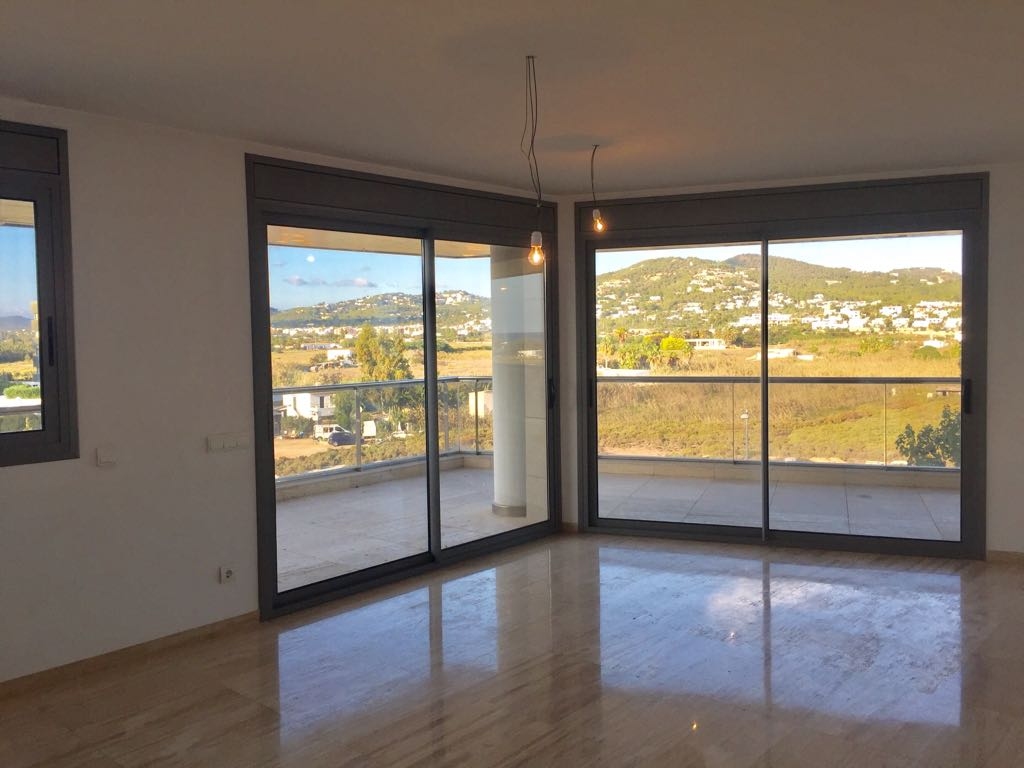 Piso en venta en Marina Botafoch (Ibiza), vistas a la playa de Talamanca