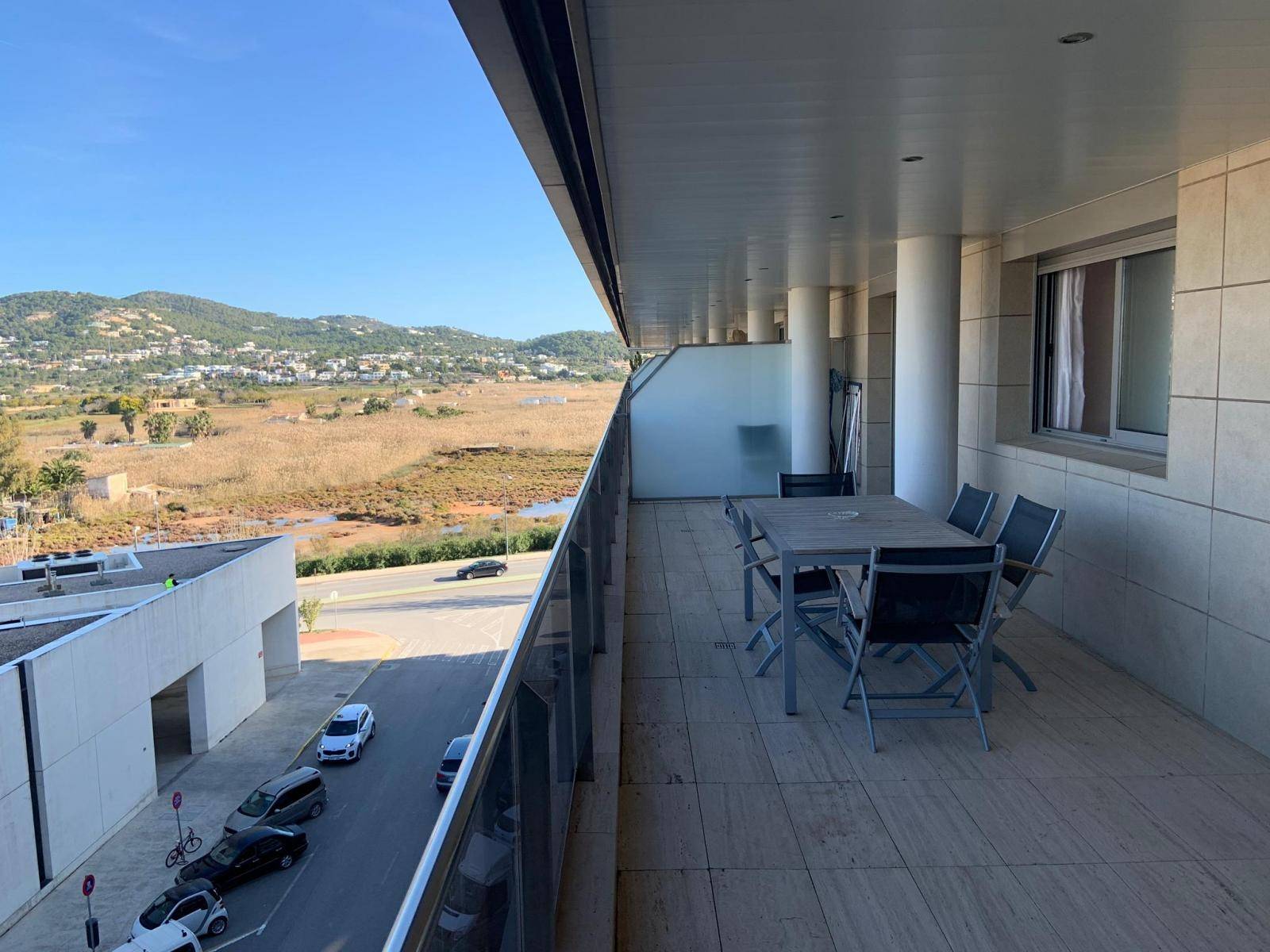 PISO EN VENTA EN MARINA BOTAFOCH (Ibiza) 
