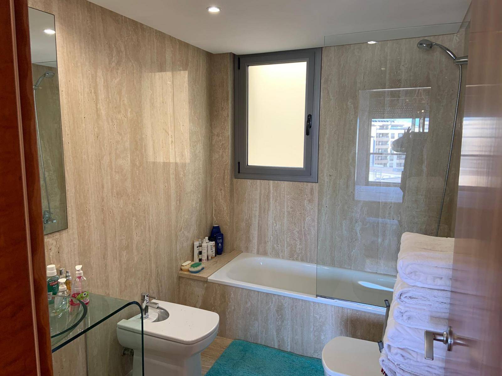 PISO EN VENTA EN MARINA BOTAFOCH (Ibiza) 