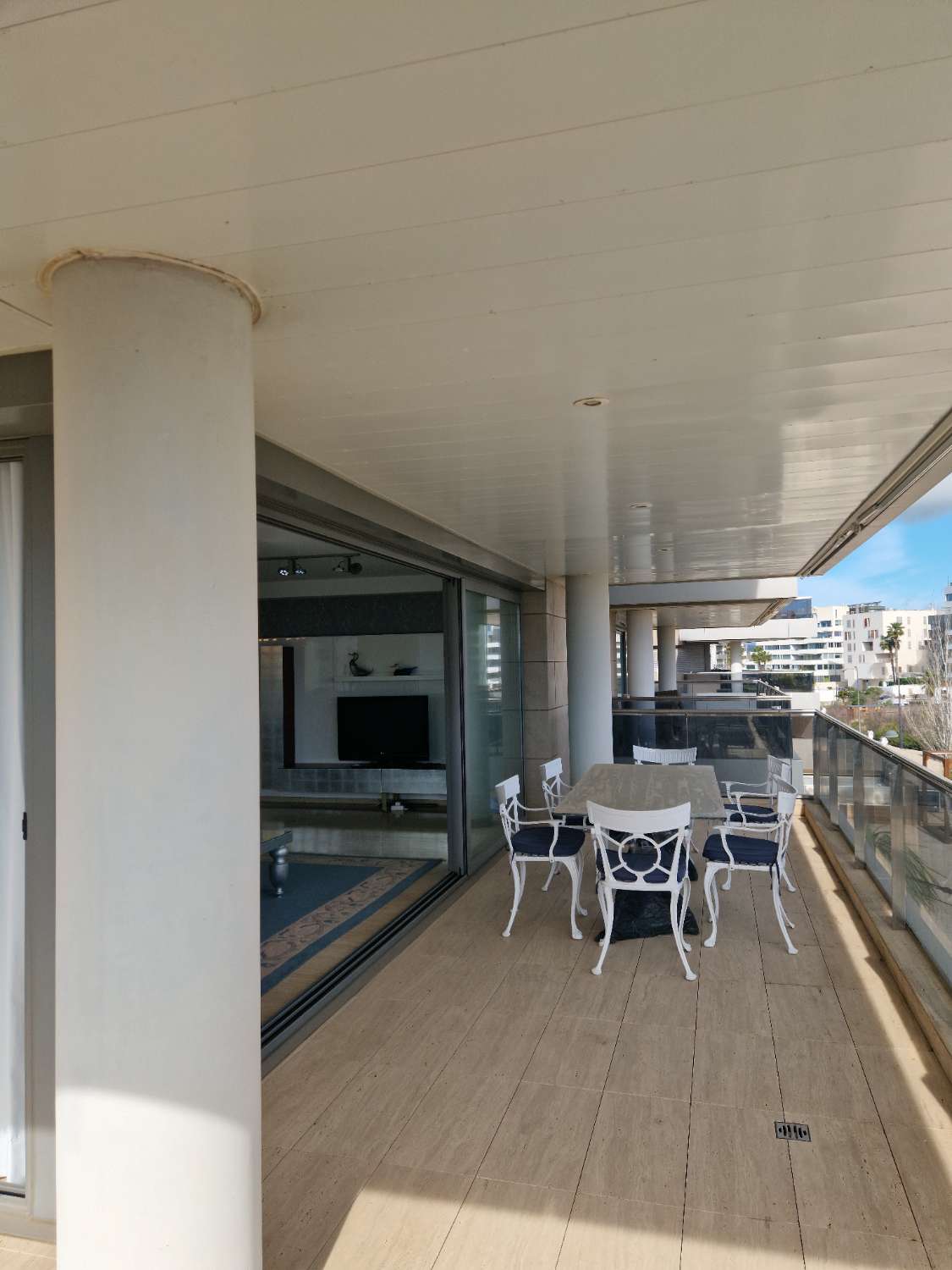 Luminoso apartamento con espectaculares vistas
