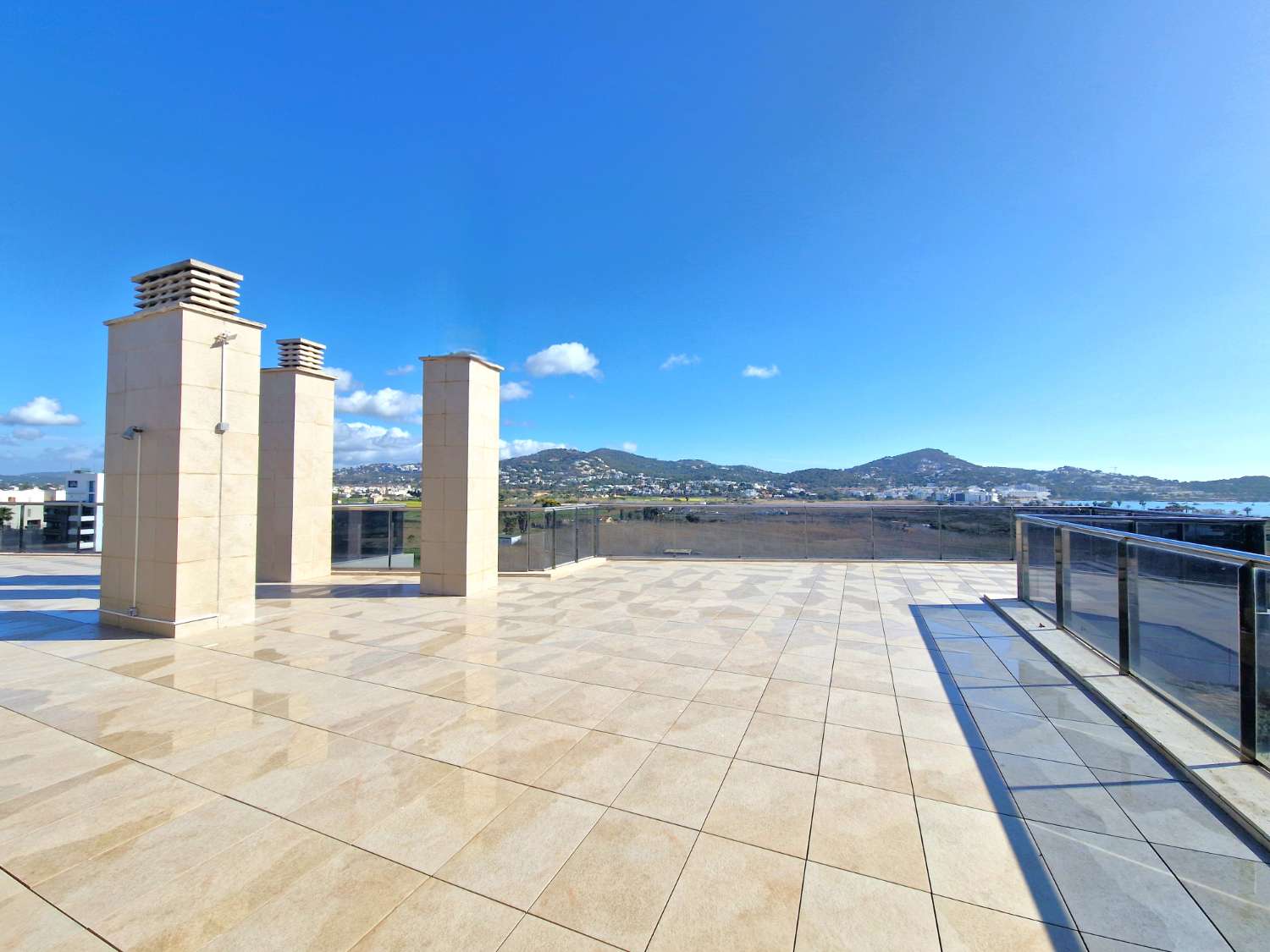 Proprietà unica a Ibiza