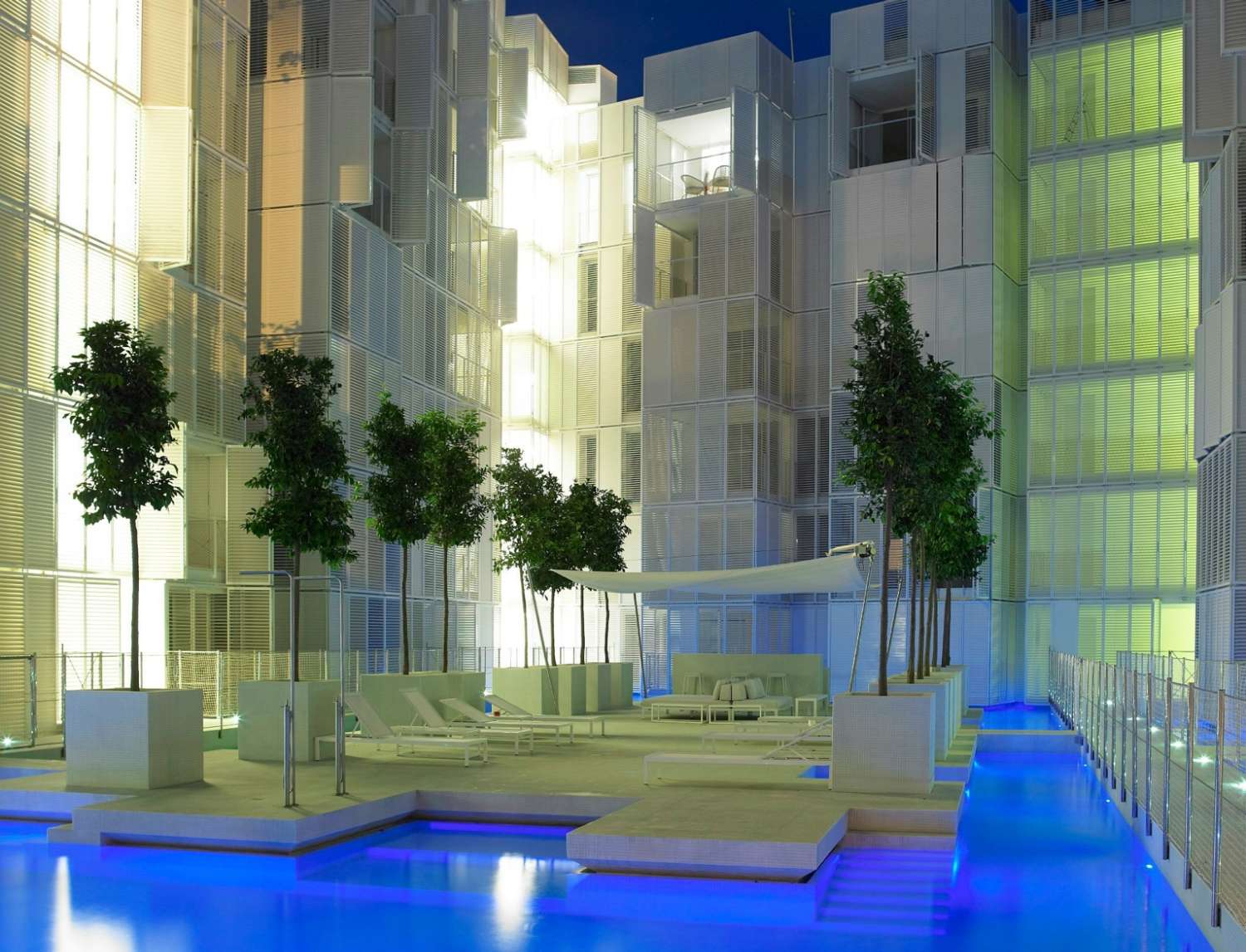 Lloguer de luxe a Marina Botafoc