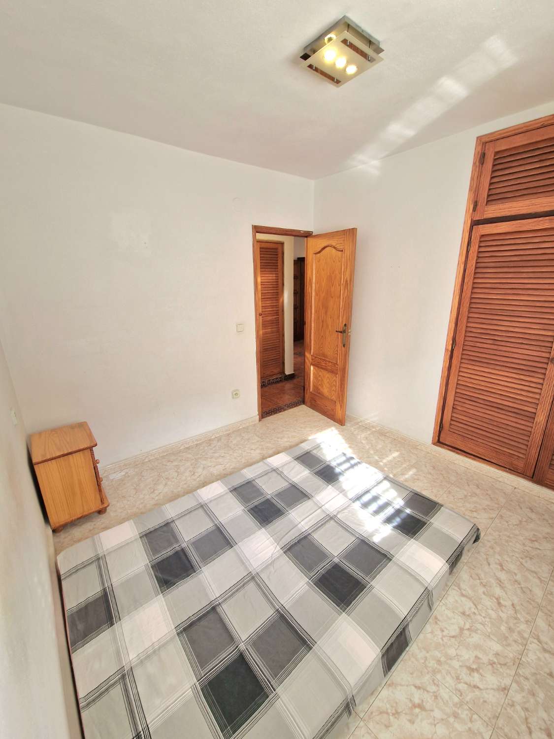Apartamento luminoso con terraza increíble
