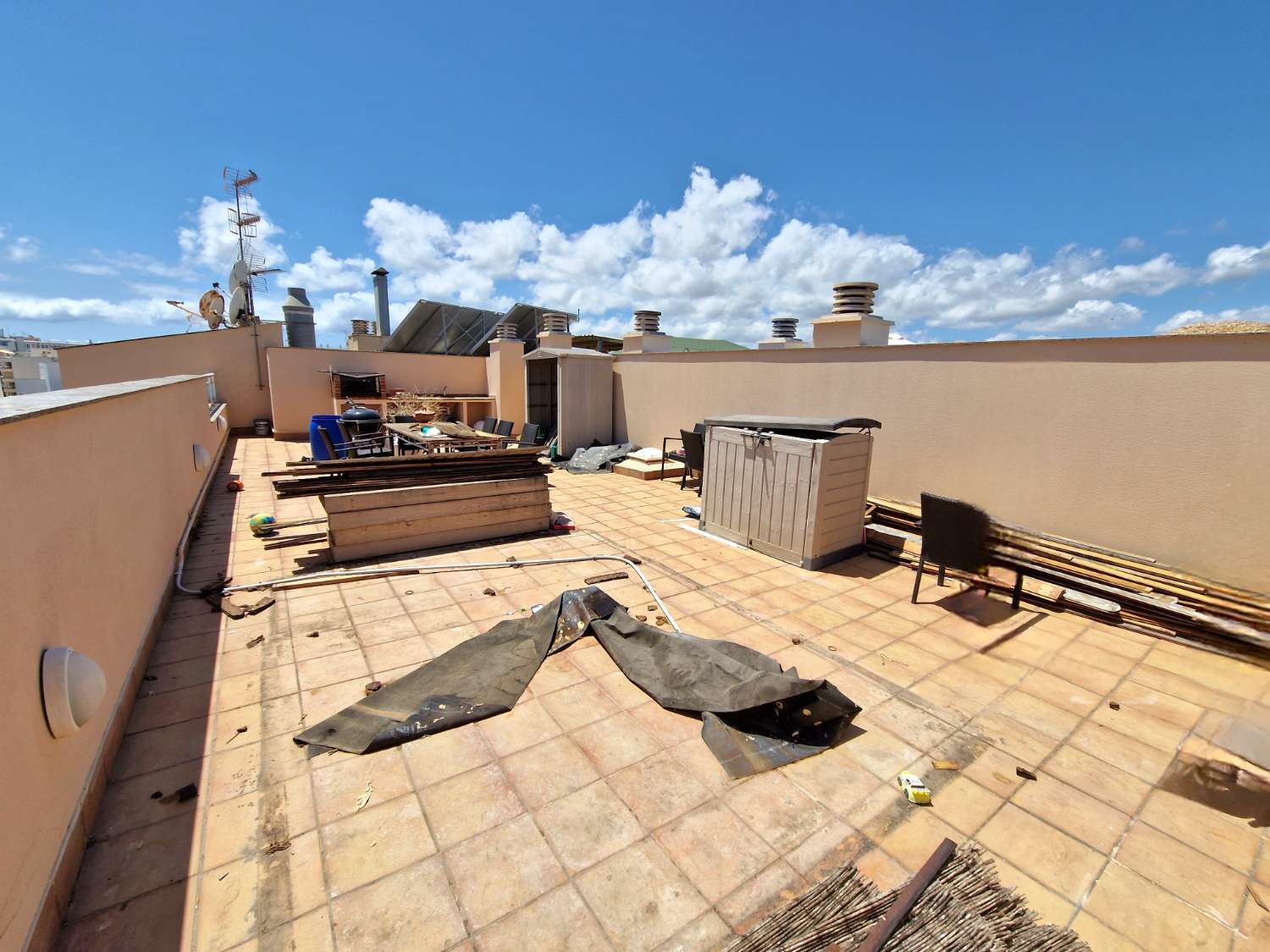 Penthouse mit großer Terrasse und Meerblick