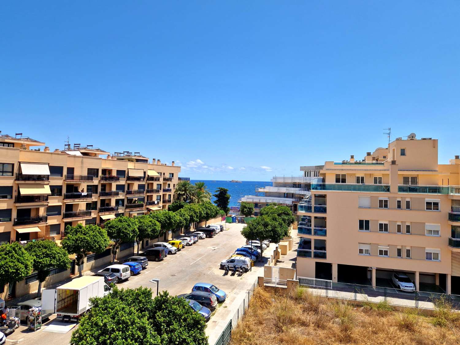 Penthouse mit großer Terrasse und Meerblick