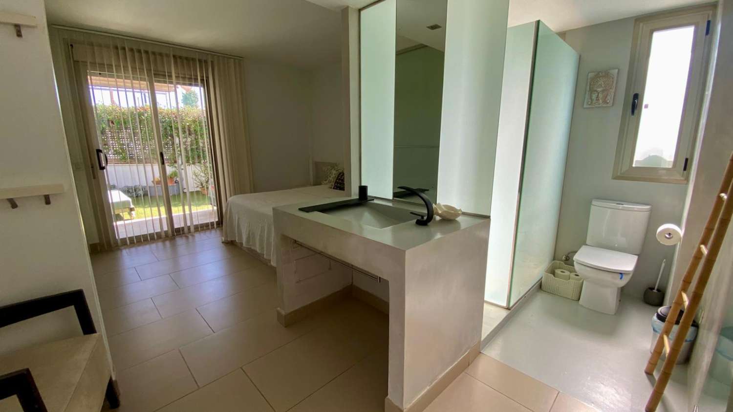 Rez-de-chaussée spectaculaire à Talamanca