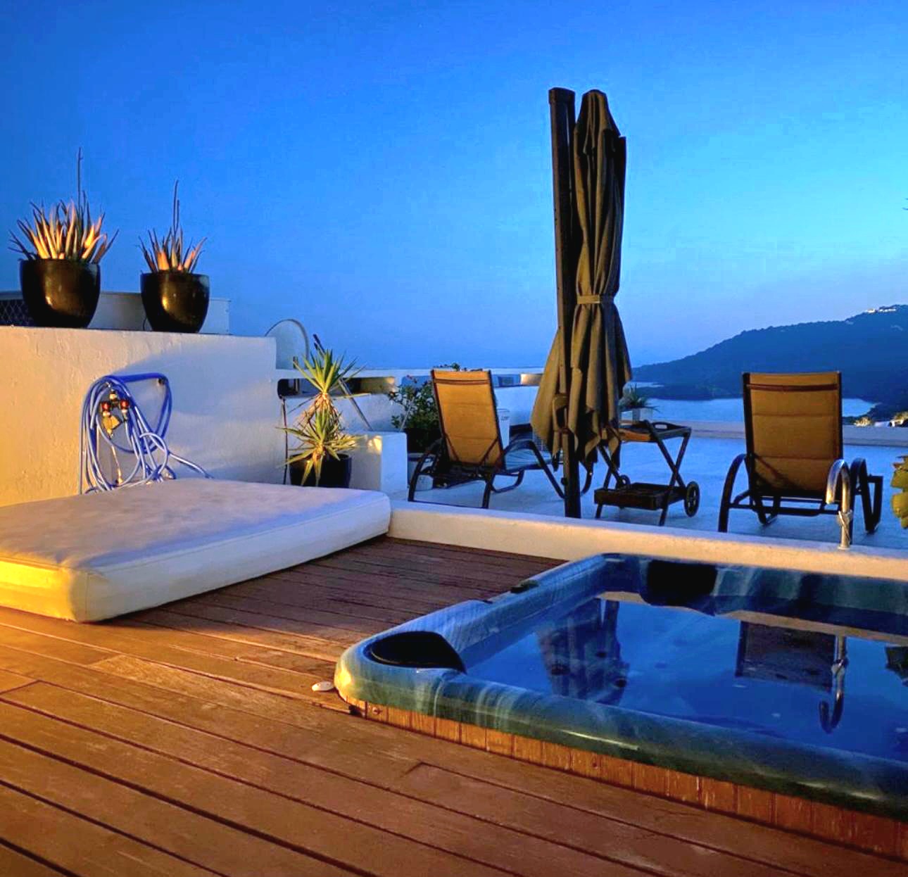 Duplex avec vue sur mer à Roca Llisa