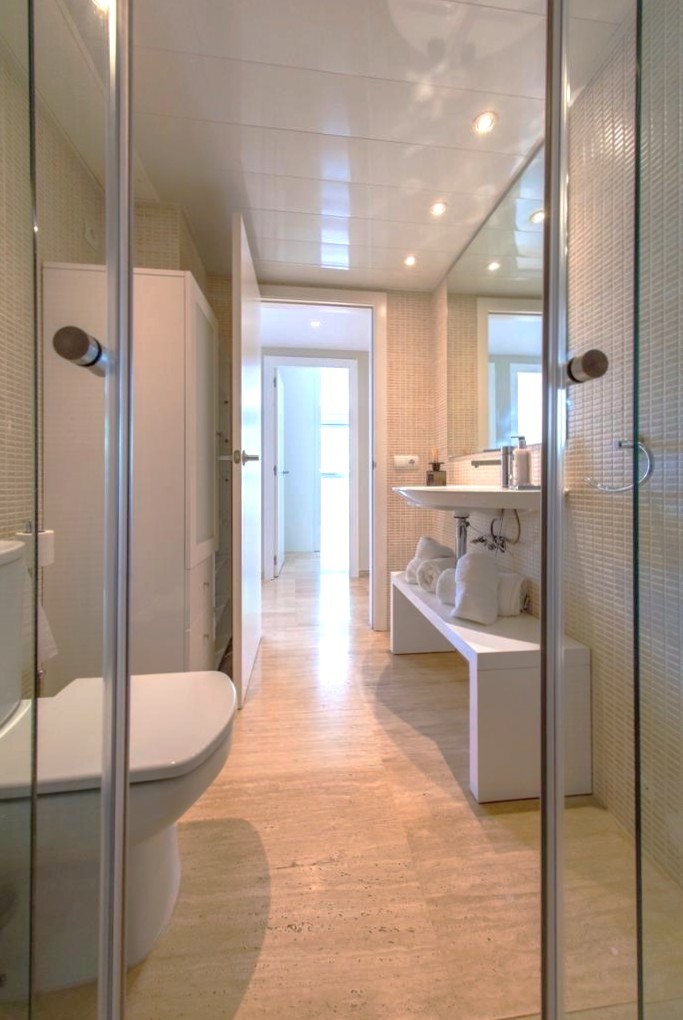 Exclusief appartement met groot terras in Botafoc