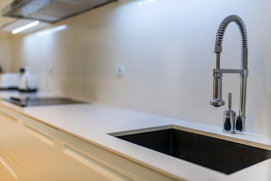 Exklusiv renovierte Wohnung mit großer Terrasse in Botafoc