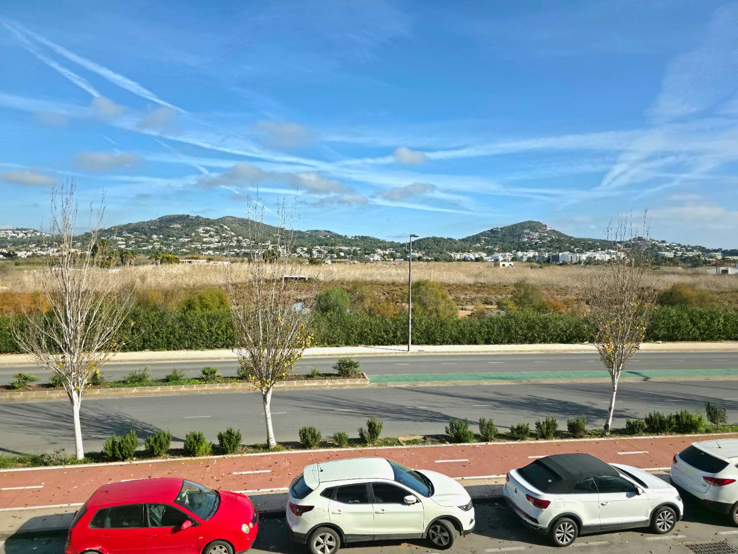 Exclusief appartement met groot terras in Botafoc