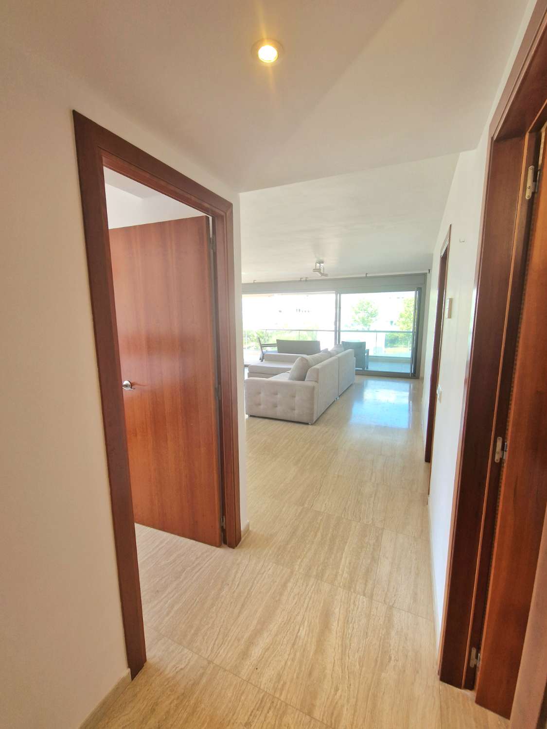 Apartamento de lujo en Marina Botafoc
