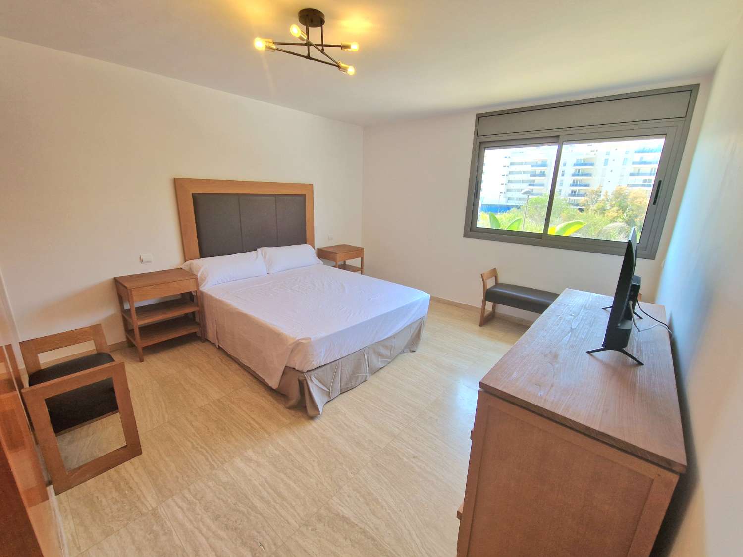 Apartamento de lujo en Marina Botafoc