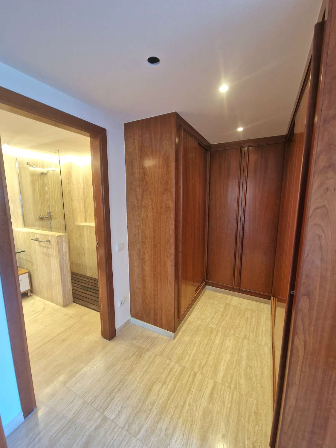 Apartamento de lujo en Marina Botafoc