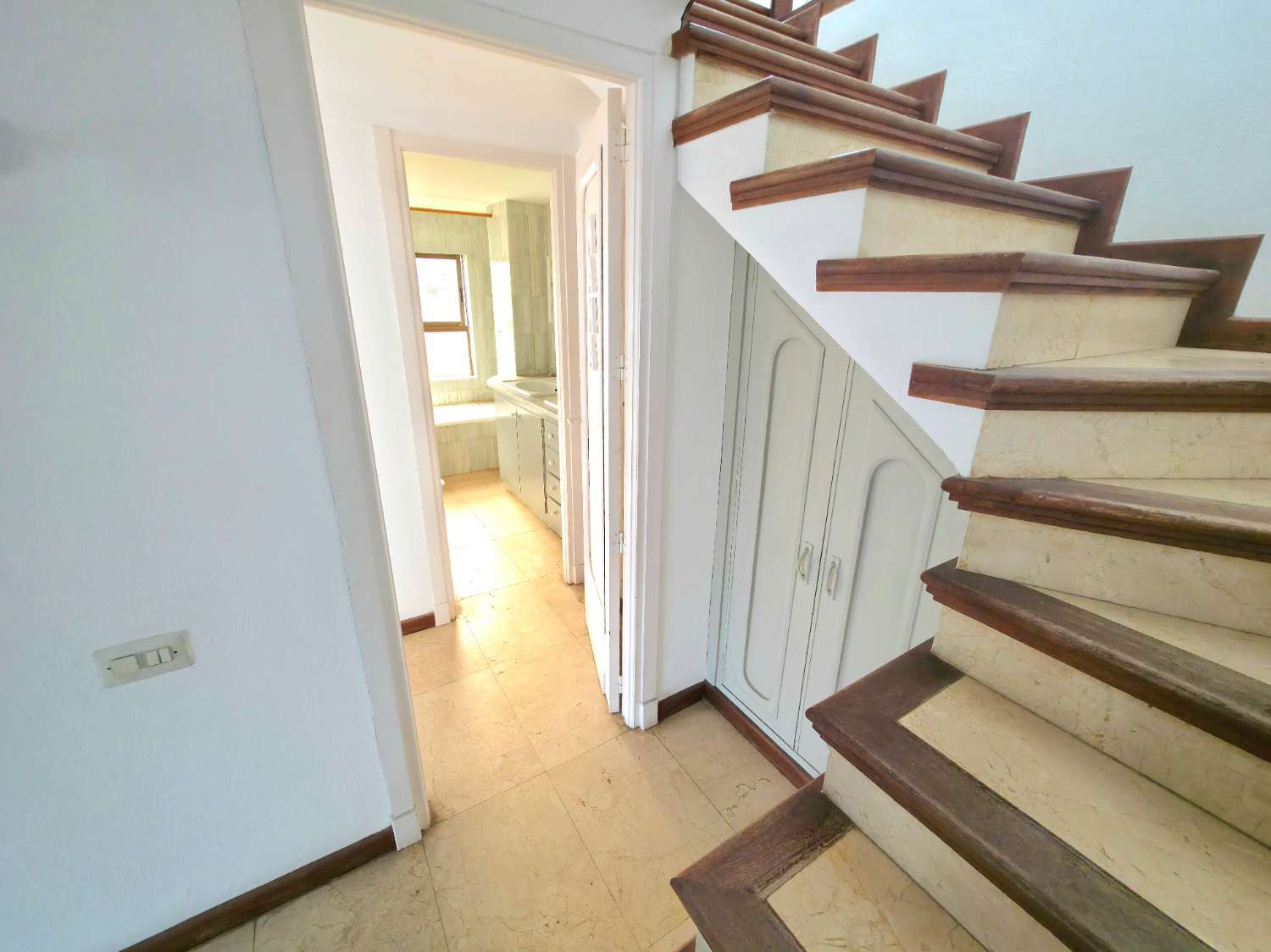 Duplex penthouse with 360º views of the port and Dalt Vila