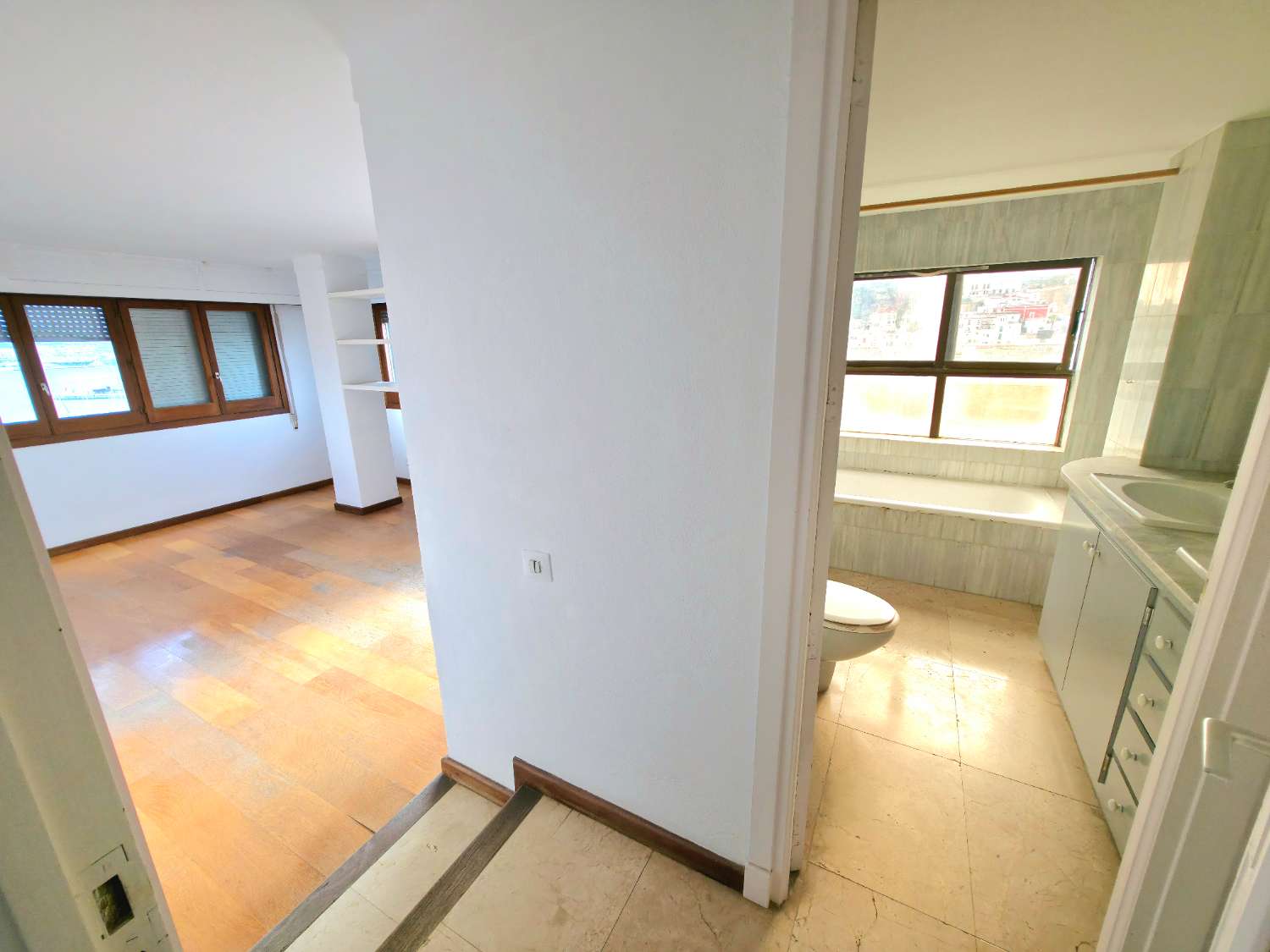 Duplex penthouse with 360º views of the port and Dalt Vila