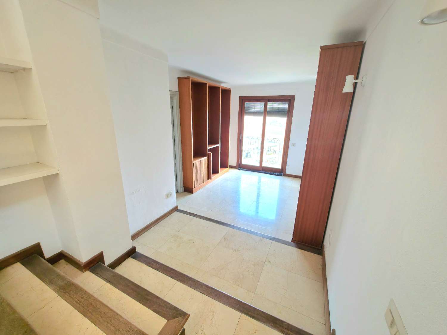 Duplex penthouse with 360º views of the port and Dalt Vila