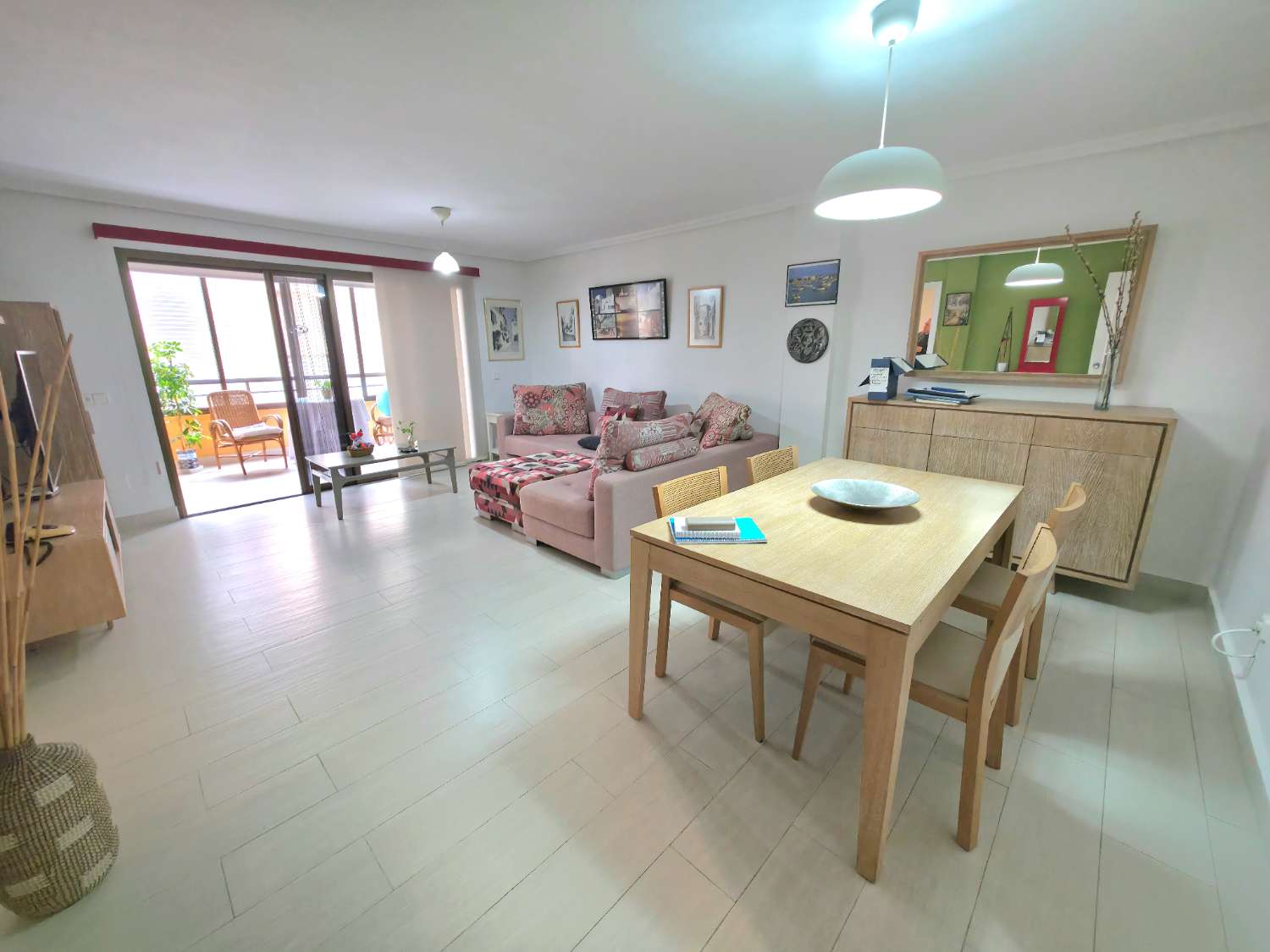 Piso cerca del puerto con vistas a Dalt Vila