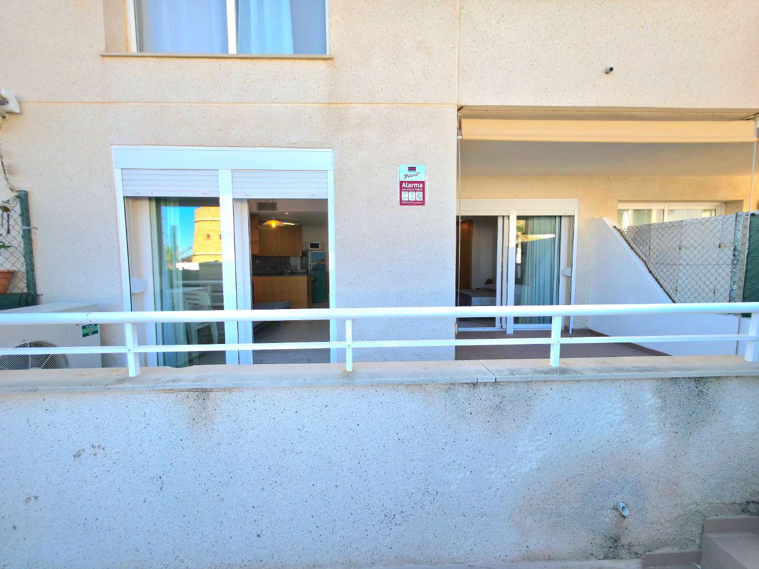 Encantador bajo con gran terraza