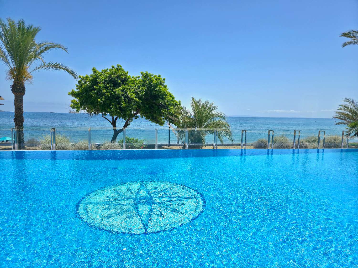 Apartamento en primera línea de mar