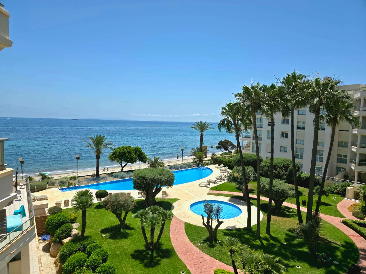 Apartamento en primera línea de mar