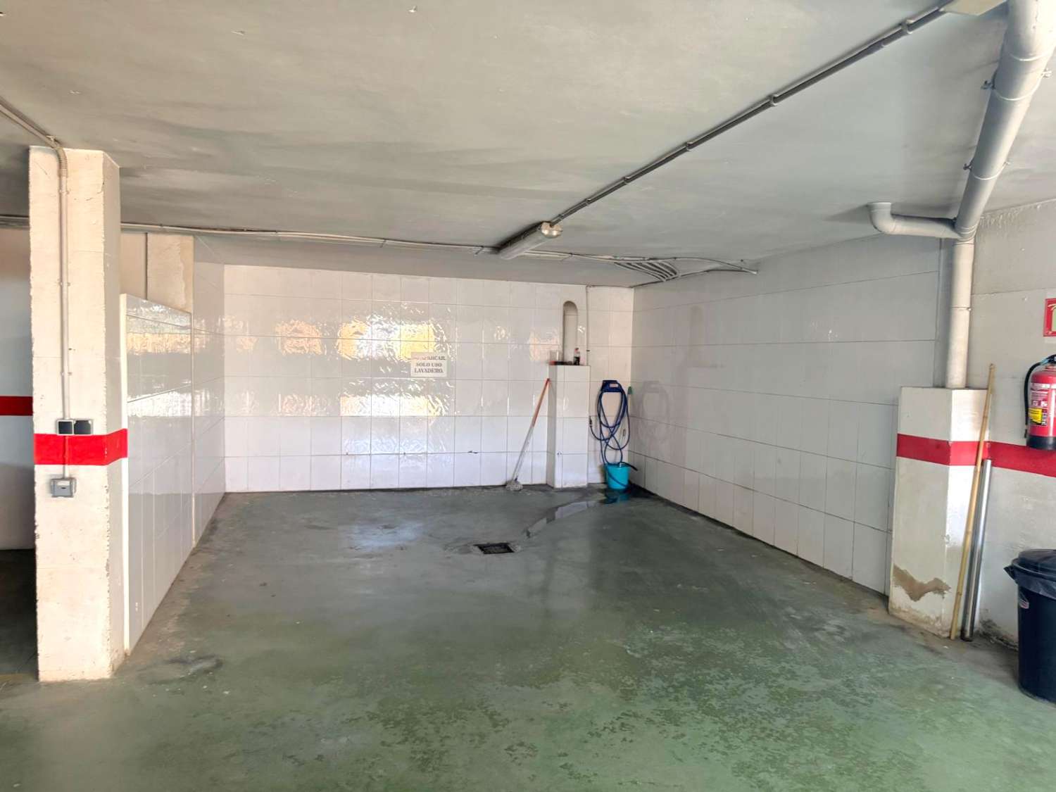 Ground floor apartment with spacious terraces and swimming pool in Can Misses