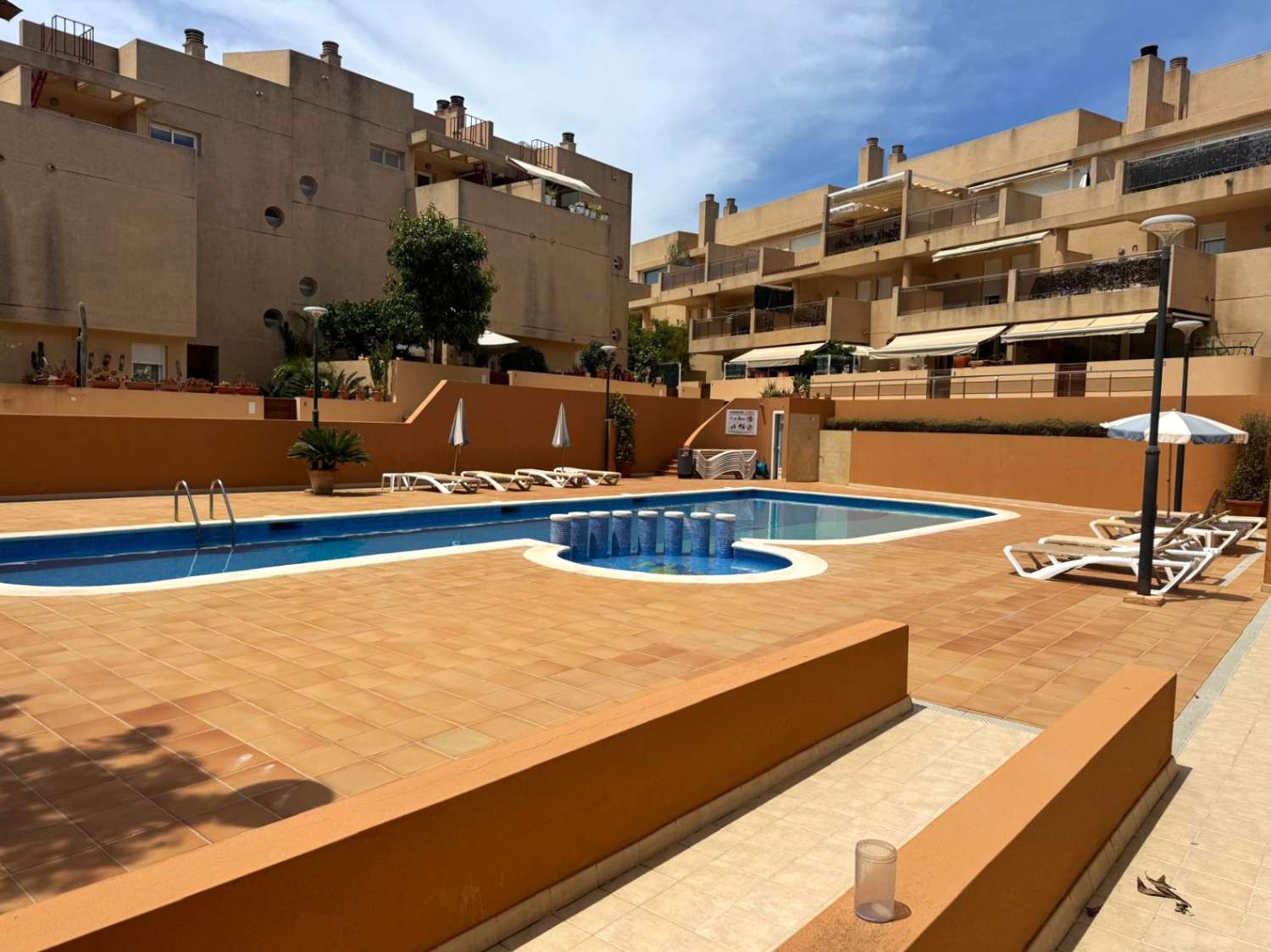 Ground floor apartment with spacious terraces and swimming pool in Can Misses