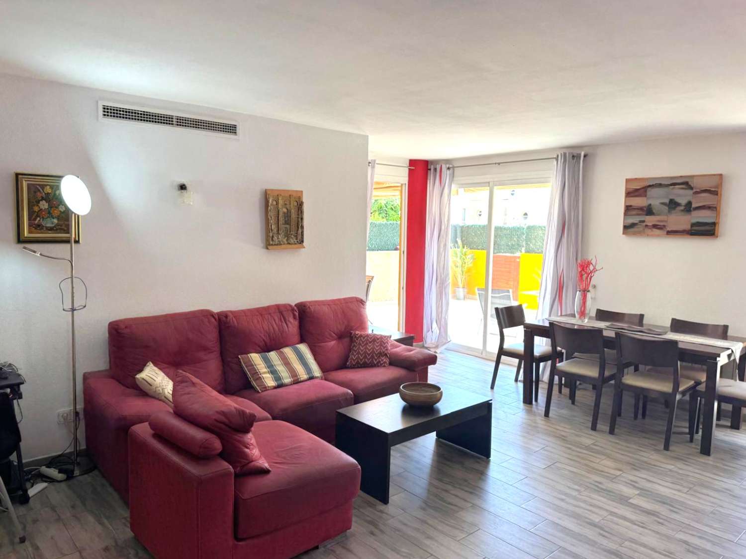 Ground floor apartment with spacious terraces and swimming pool in Can Misses