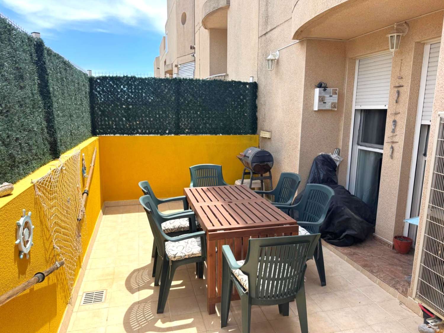 Ground floor apartment with spacious terraces and swimming pool in Can Misses