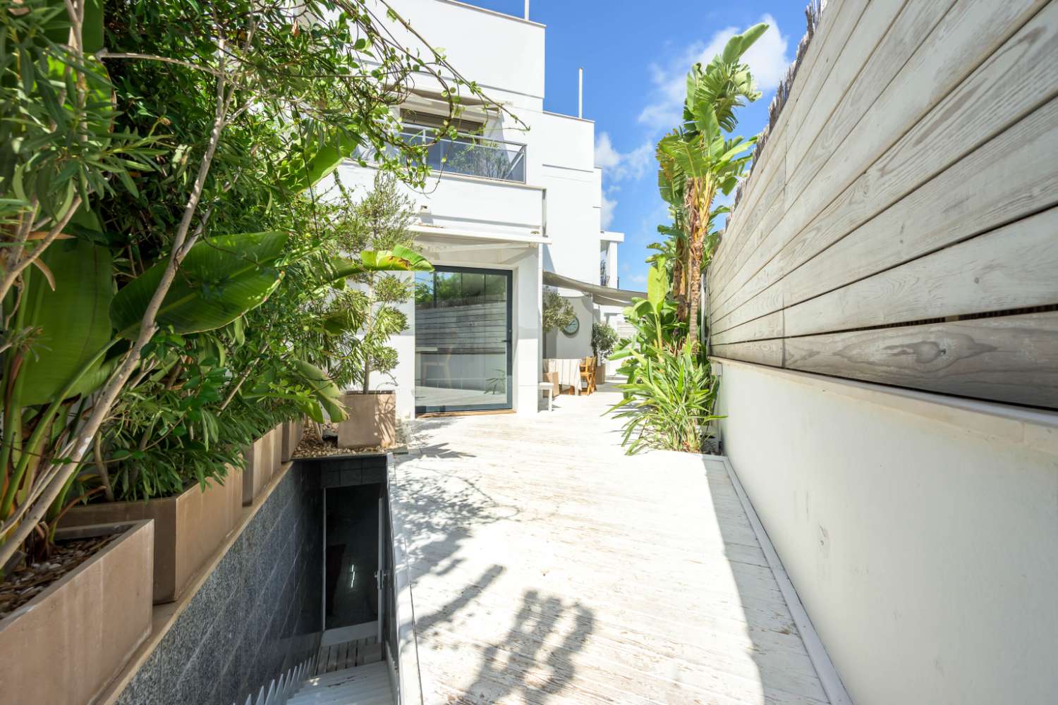 Exclusief duplexappartement met zwembad en dakterras in Illa Plana.