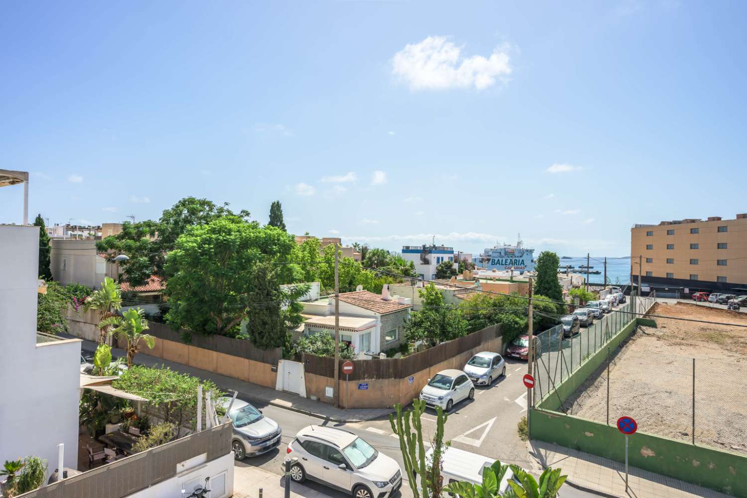 Exclusief duplexappartement met zwembad en dakterras in Illa Plana.
