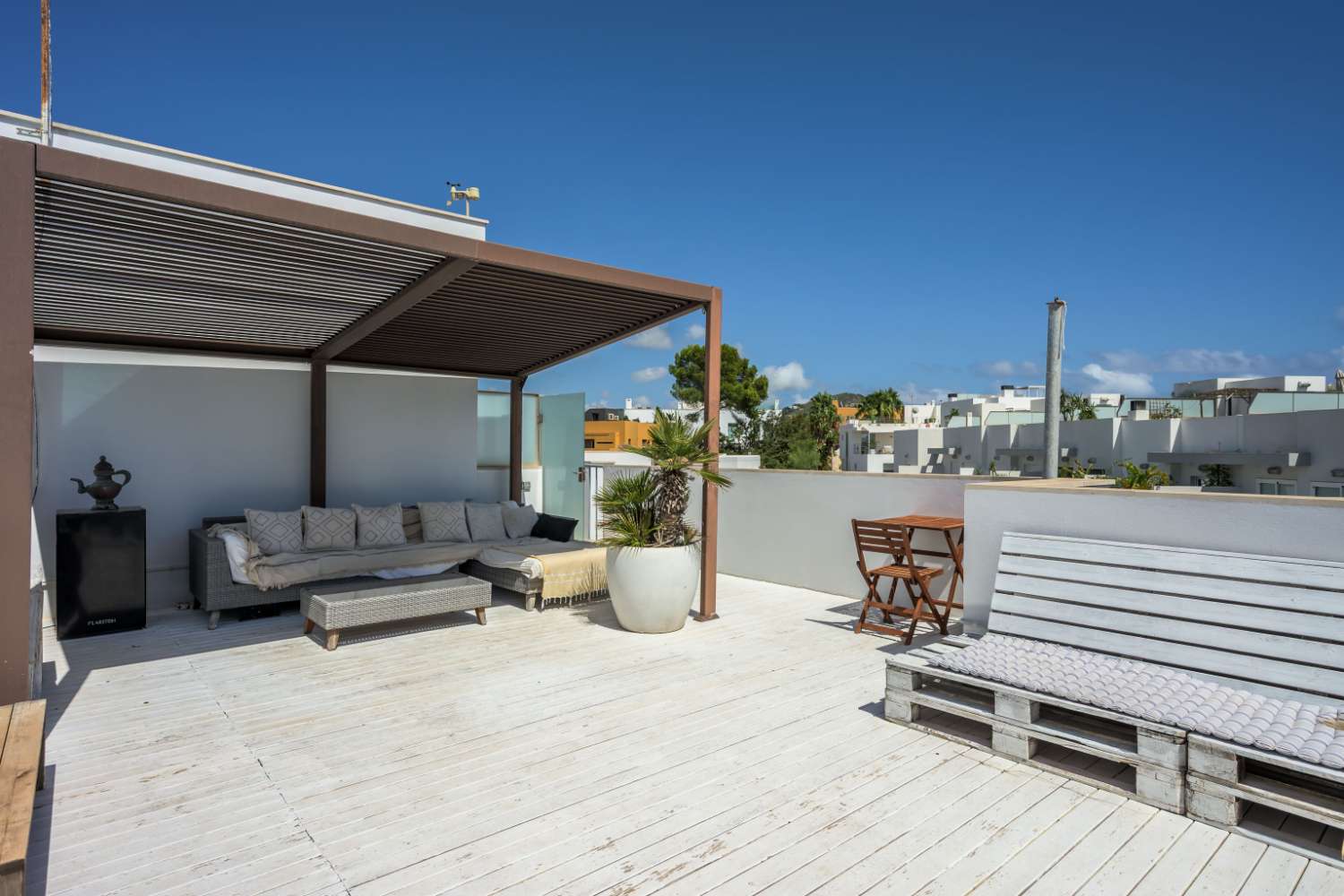 Exclusief duplexappartement met zwembad en dakterras in Illa Plana.