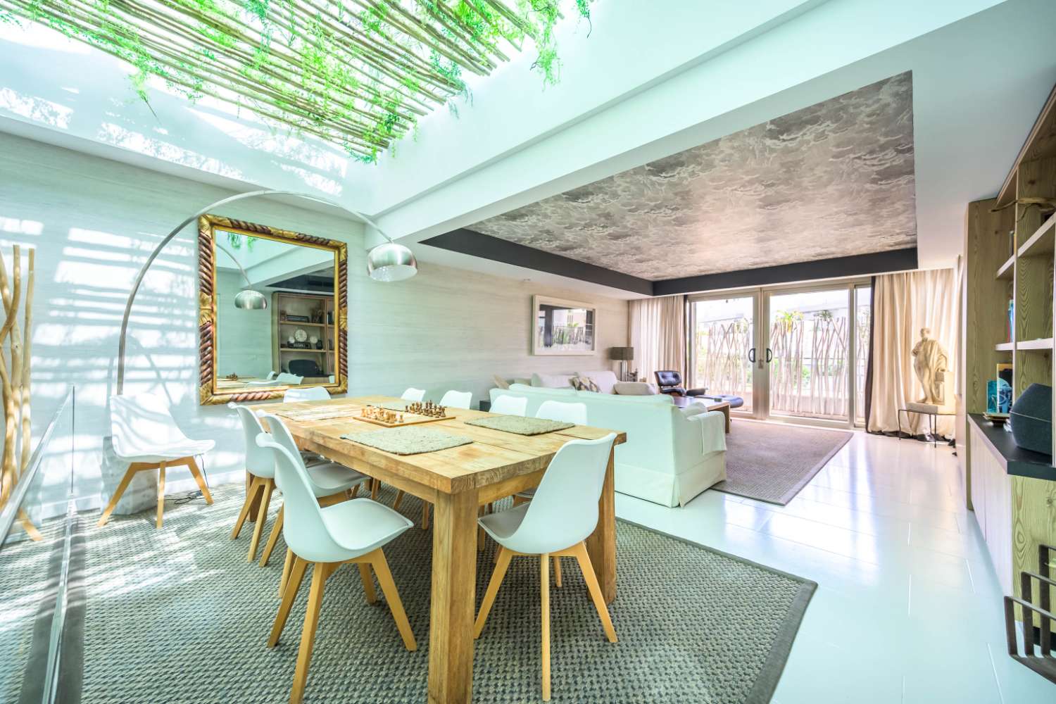 Exclusief duplexappartement met zwembad en dakterras in Illa Plana.