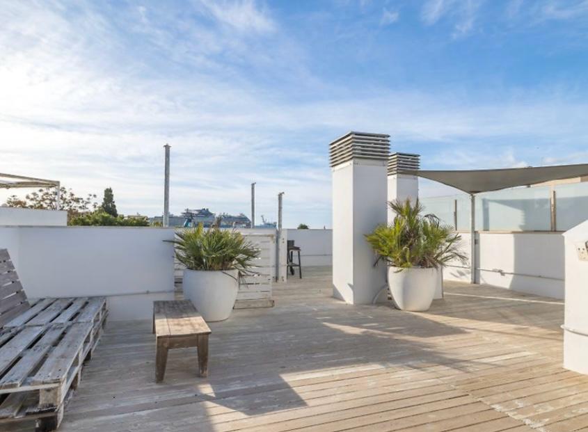 Exclusivo dúplex con piscina y rooftop en Illa Plana