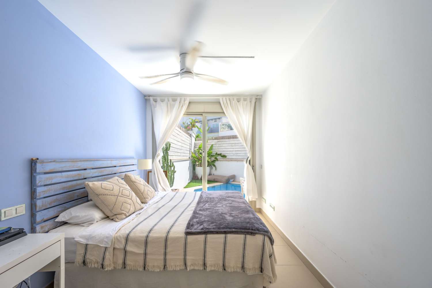 Exclusief duplexappartement met zwembad en dakterras in Illa Plana.