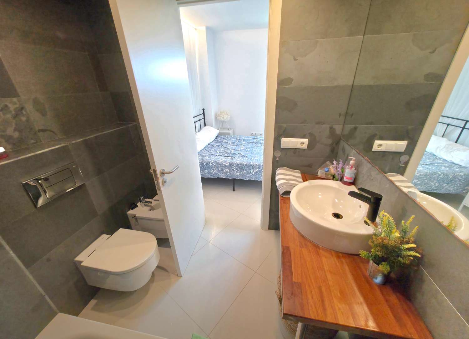 Beachfront rental in Platja d'en Bossa