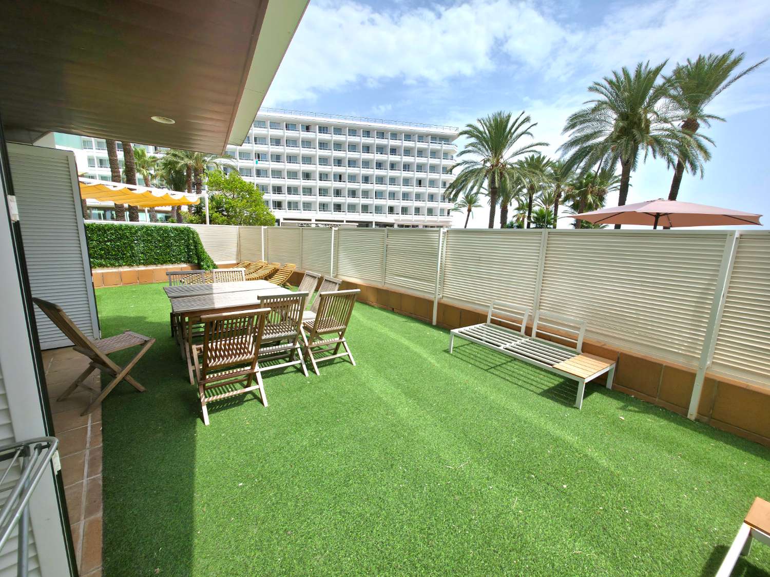 Beachfront rental in Platja d'en Bossa