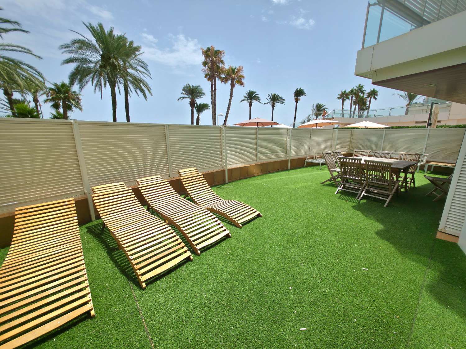 Beachfront rental in Platja d'en Bossa