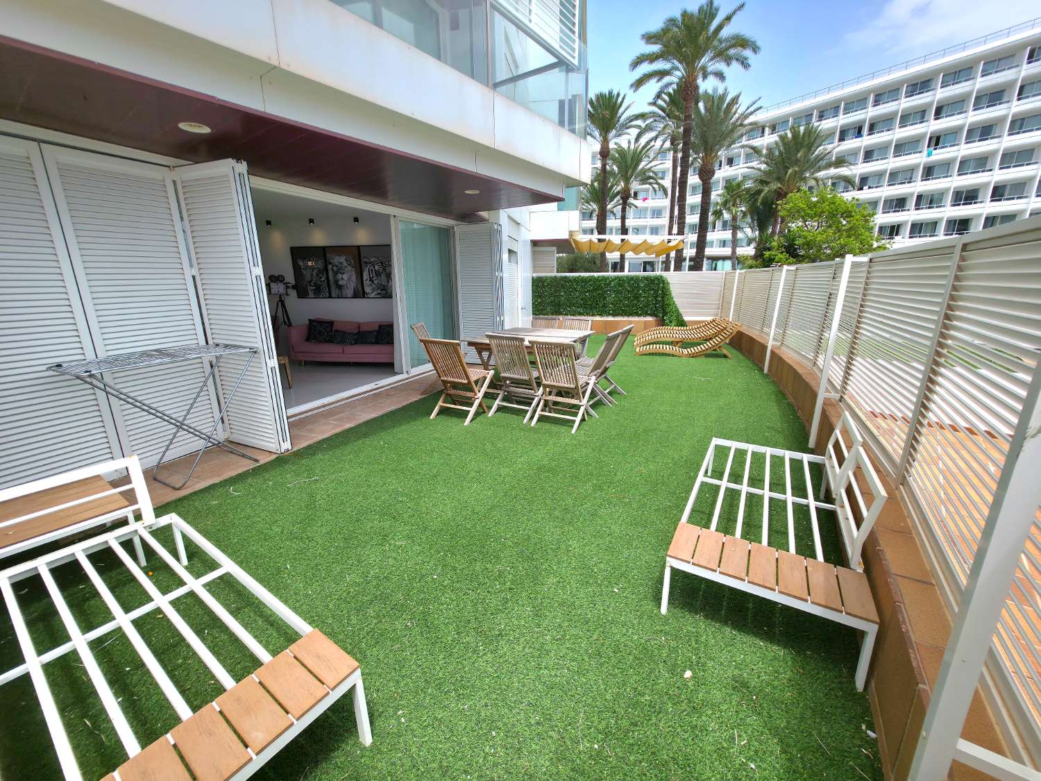 Beachfront rental in Platja d'en Bossa