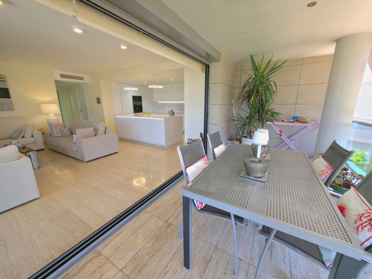 Apartamento espacioso en Botafoc