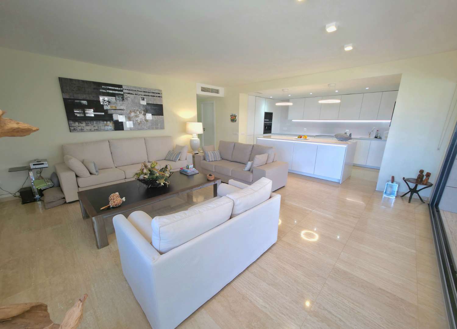 Apartamento espacioso en Botafoc