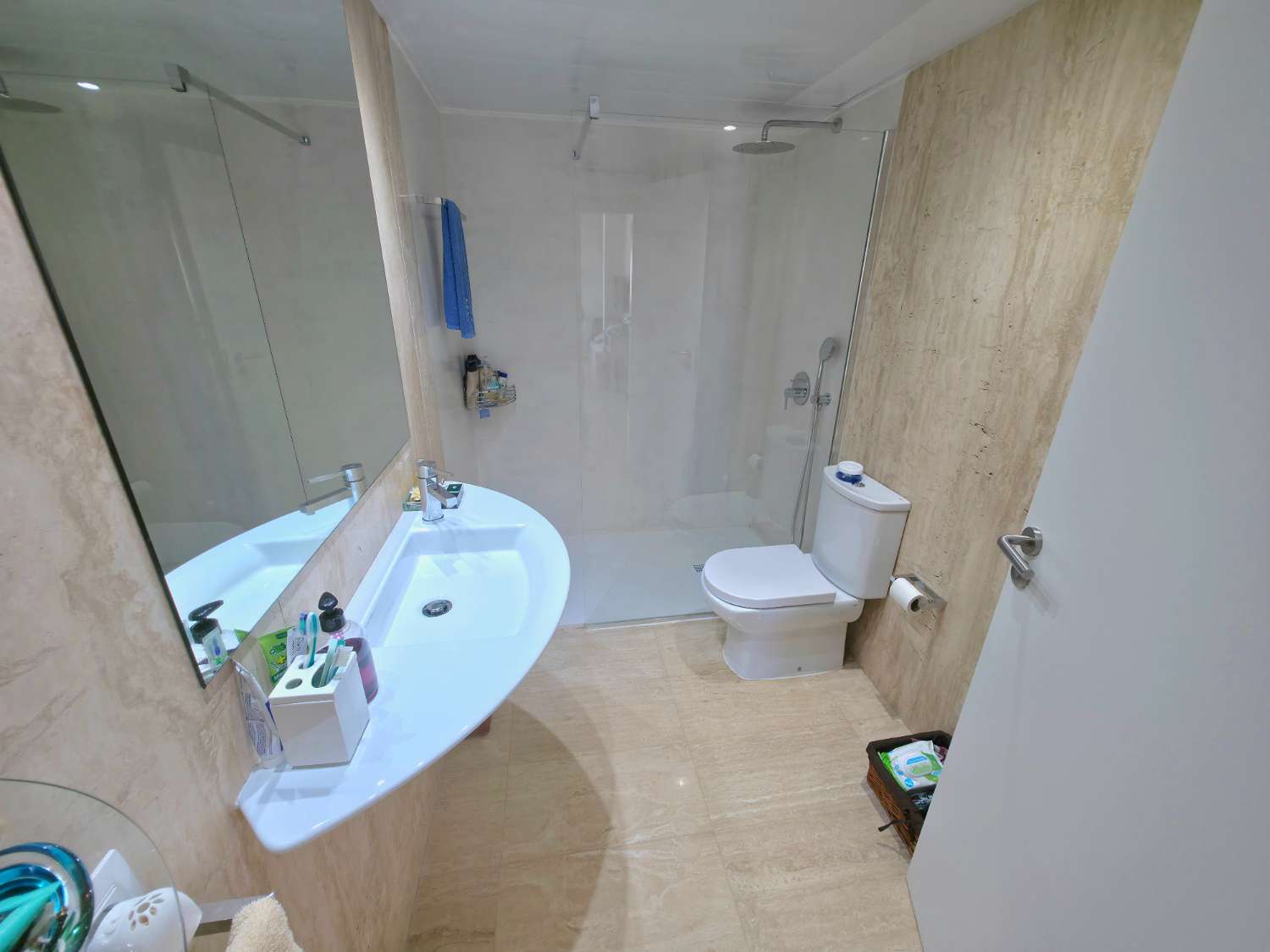 Apartamento espacioso en Botafoc