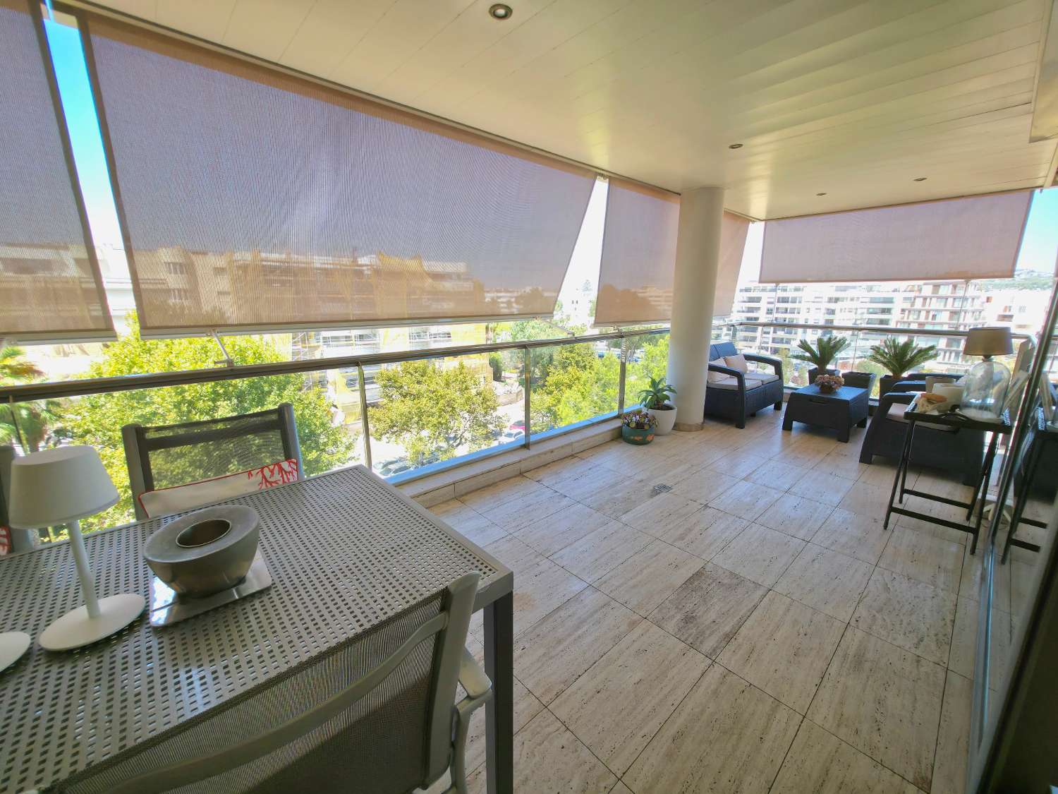 Apartamento espacioso en Botafoc