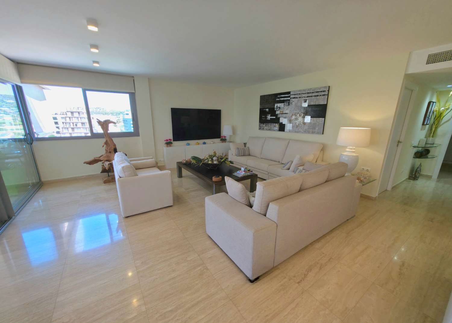Apartamento espacioso en Botafoc