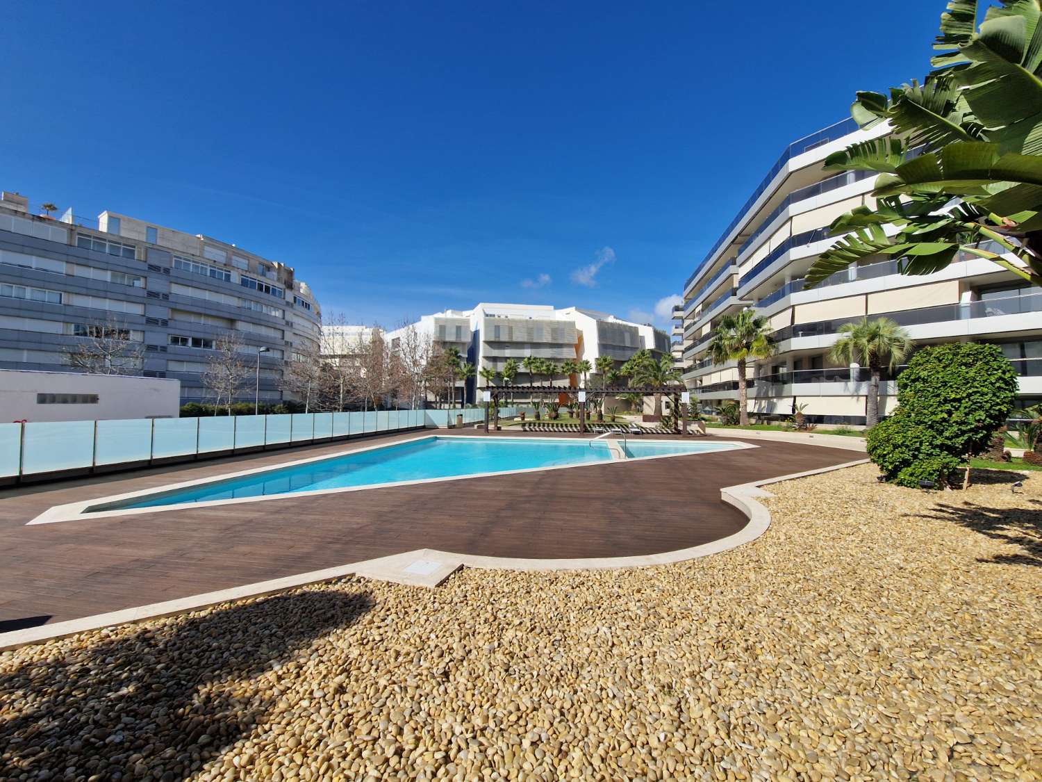 Apartamento espacioso en Botafoc