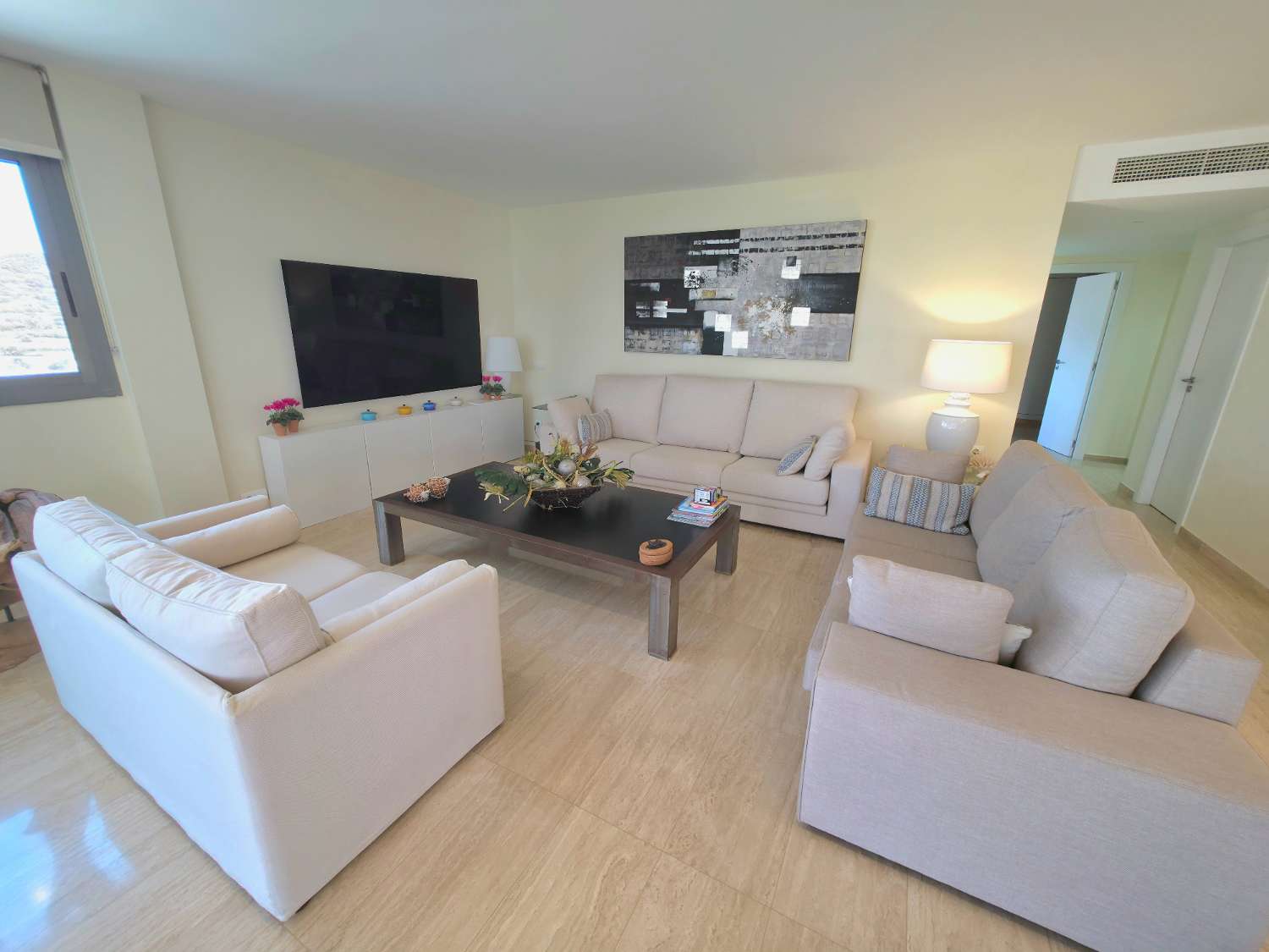 Apartamento espacioso en Botafoc