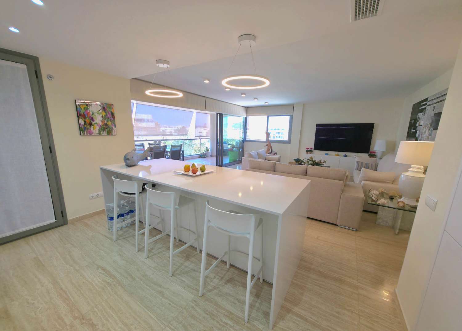 Apartamento espacioso en Botafoc